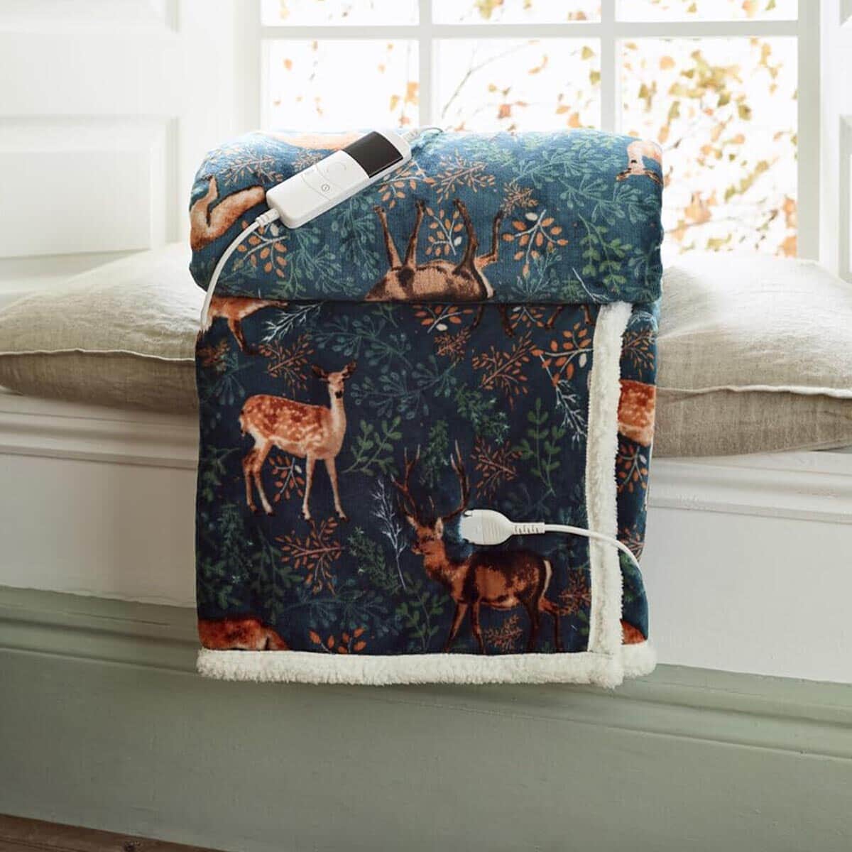 Deyongs Heated Throw Fox and Deer Teal large