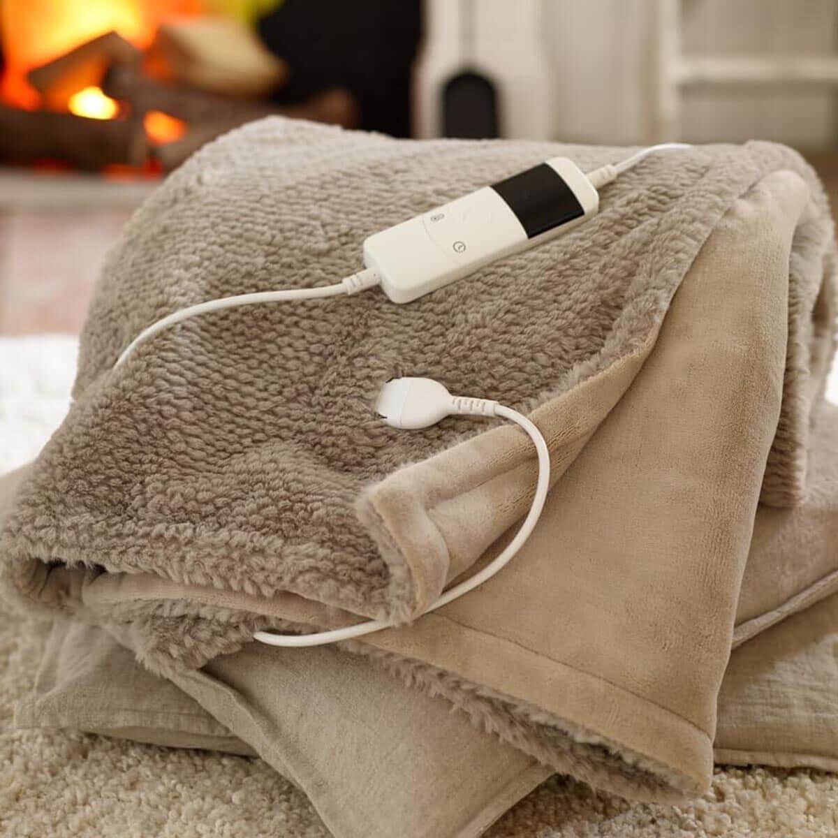 Lyndon Company Sandringham Heated Faux Fur Throw Taupe large