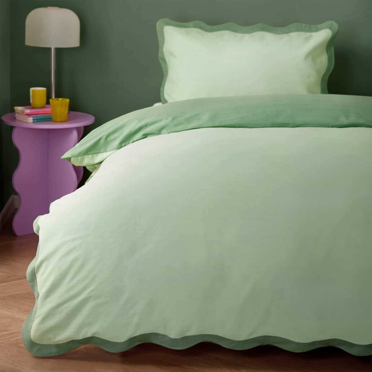 Furn Wiggle Scallop Green large