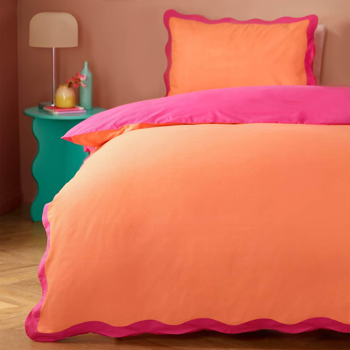Furn Wiggle Scallop Coral/Pink large
