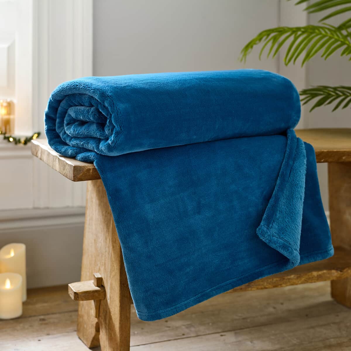 Lyndon Company Coco Touch Throw Ink large