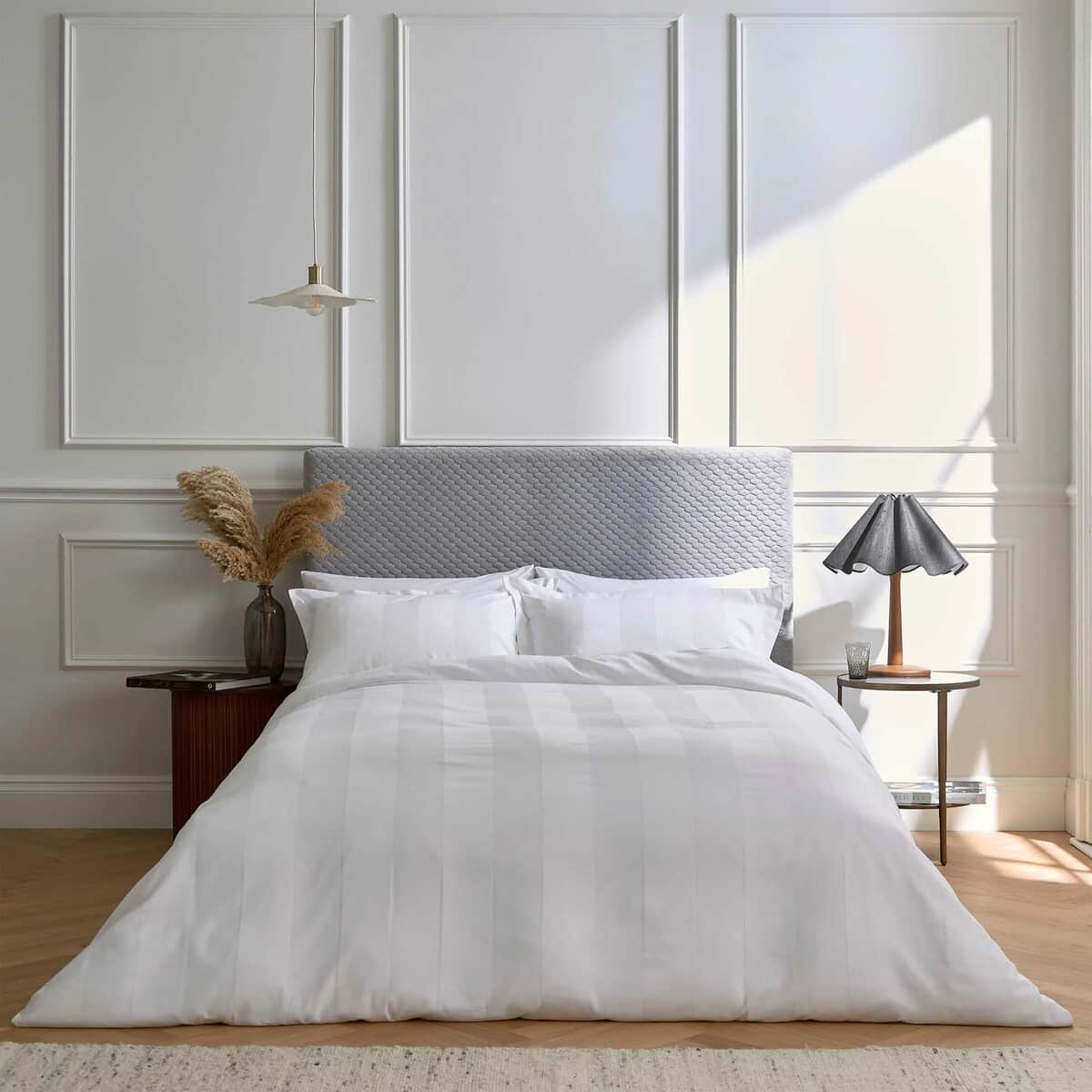 Bedeck of Belfast Serra Stripe in White large