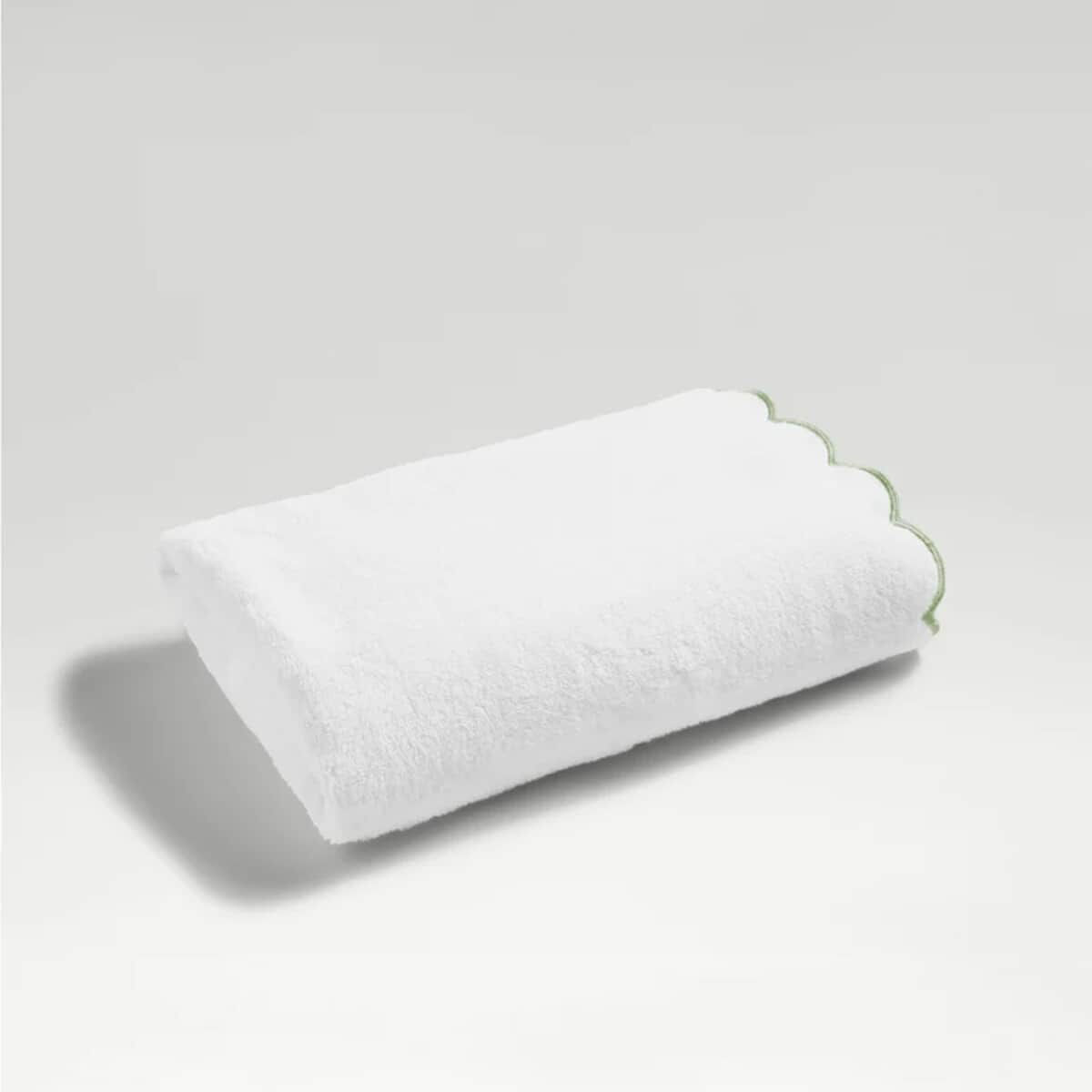 Christy Scallop Edge Towel Matcha large