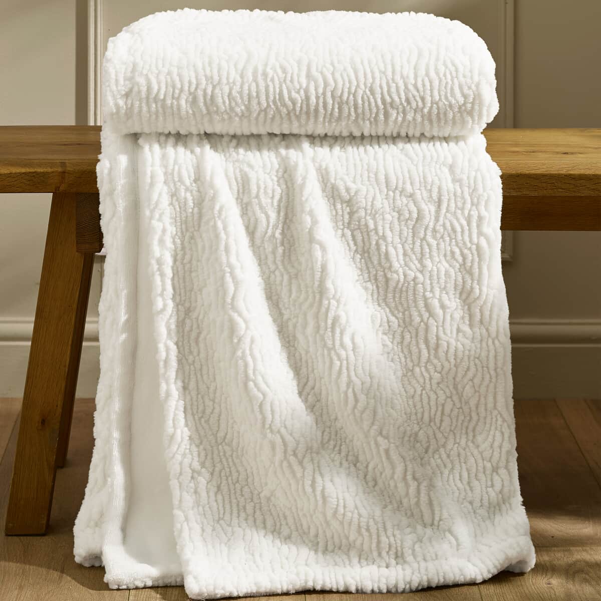 Catherine Lansfield Textured Wave Faux Fur large