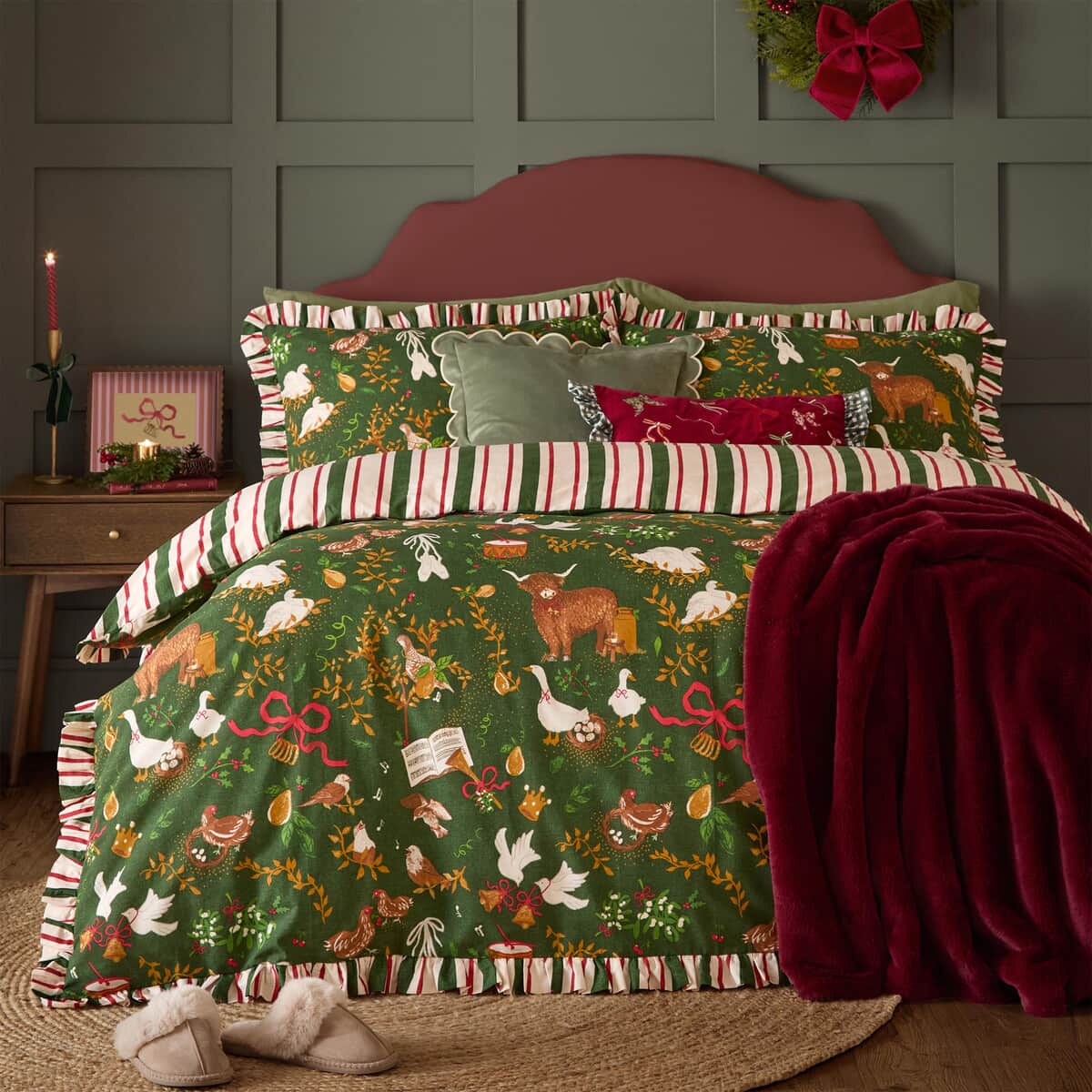 Furn Twelve Days Frill large