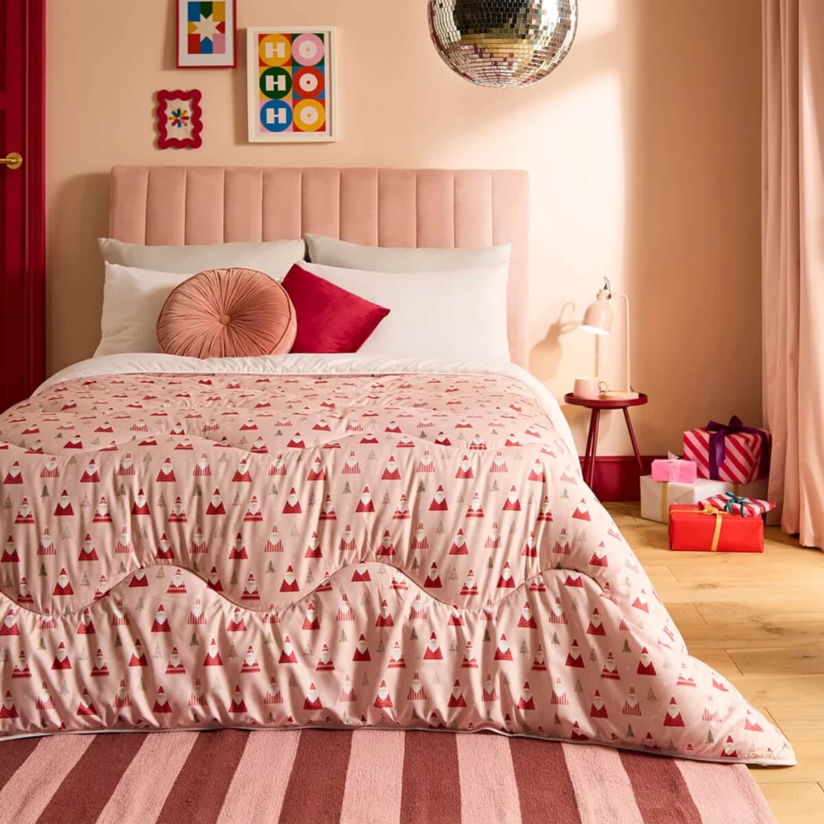 Night Lark Pink Santa large