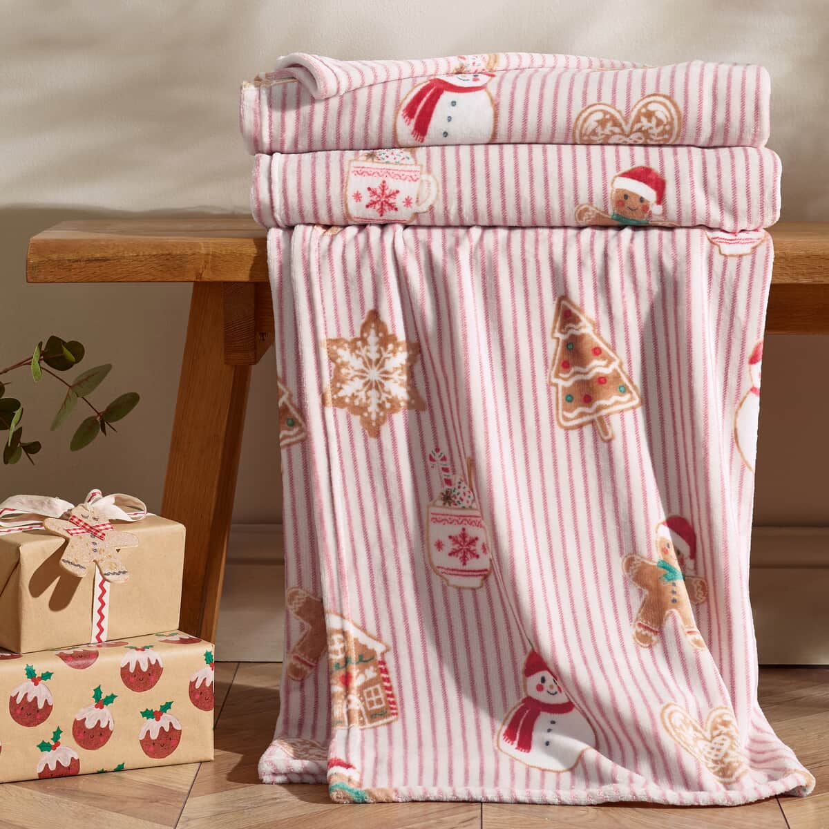 Catherine Lansfield Christmas Gingerbread Striped Throw large